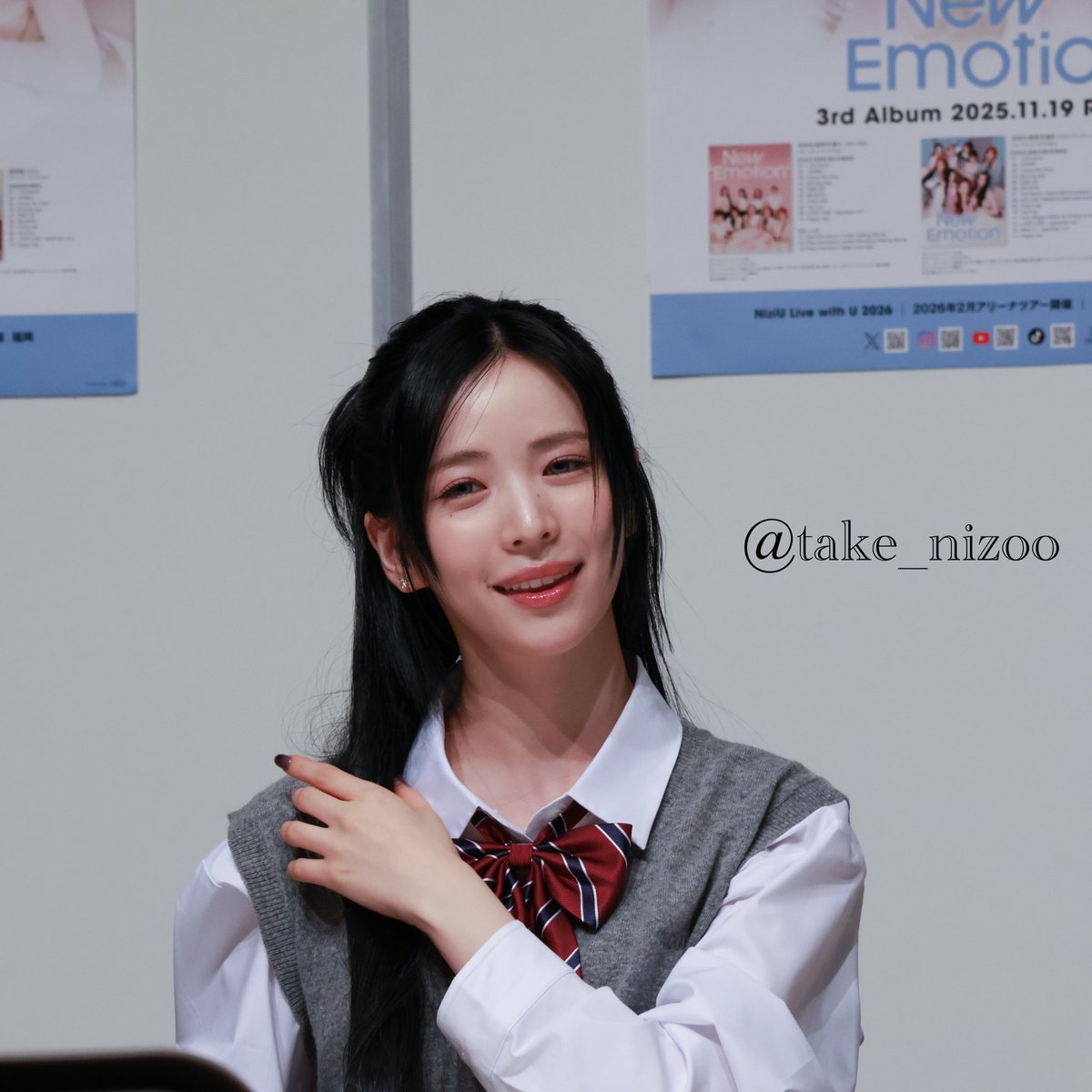 20260112 東京 全員サイン会 この角度この仕草、髪を手でとく仕草まで