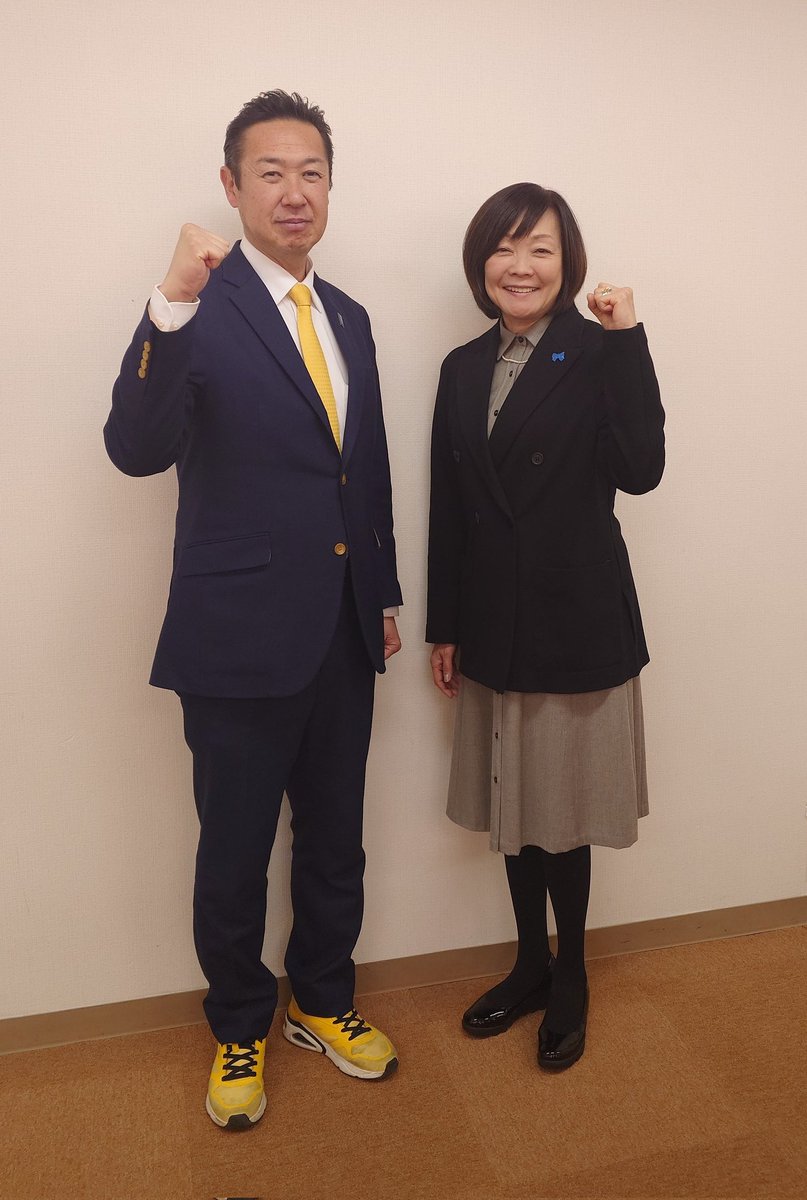 黄川田仁志内閣府特命担当大臣と。 自民党、頑張りましょう！