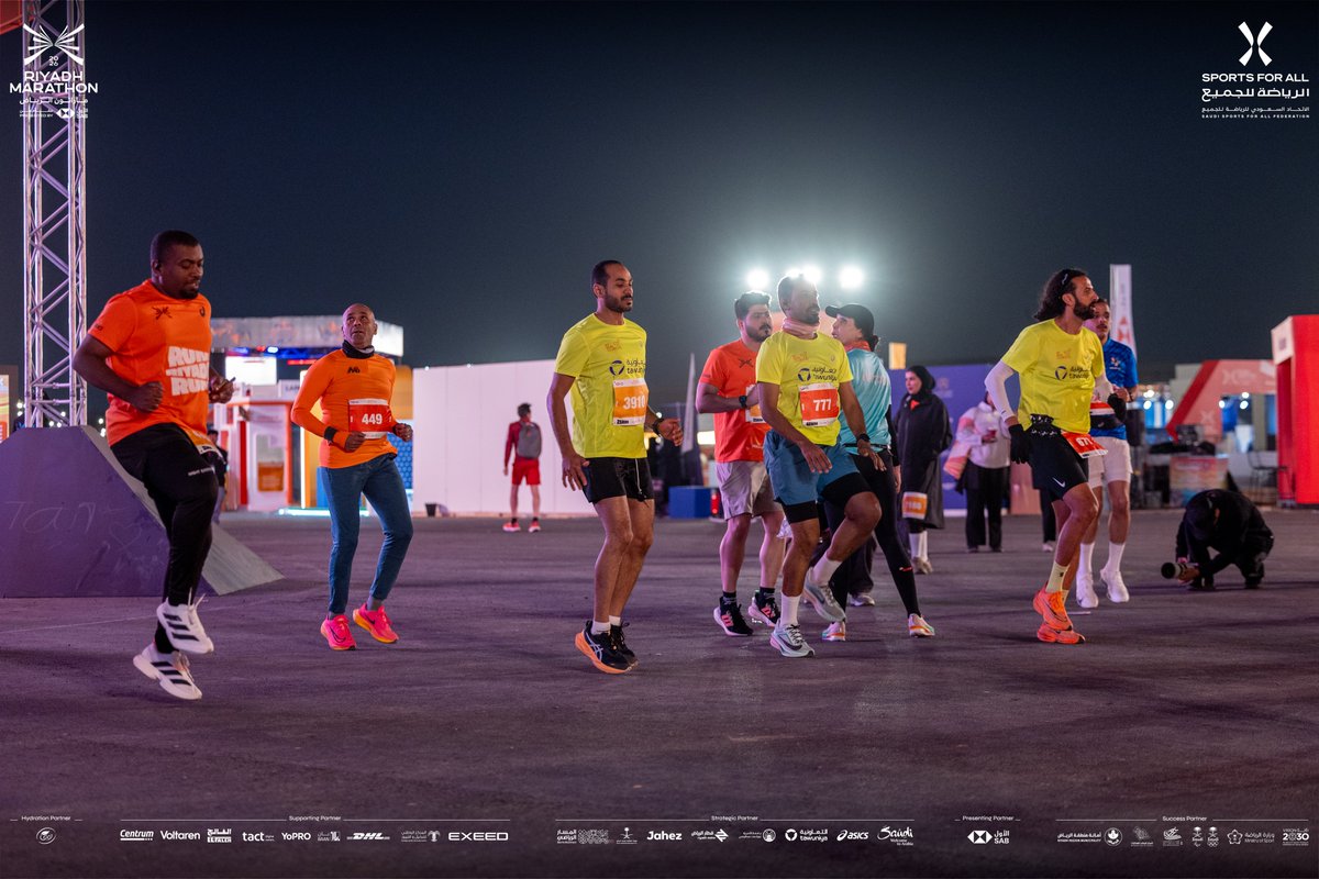 Saudi_SFA's tweet photo. طاقة وحيّوية بتمارين الإحمـــــاء استعدادًا لخط البـــــداية 😎🏁 https://t.co/Tw6ydHsxA7