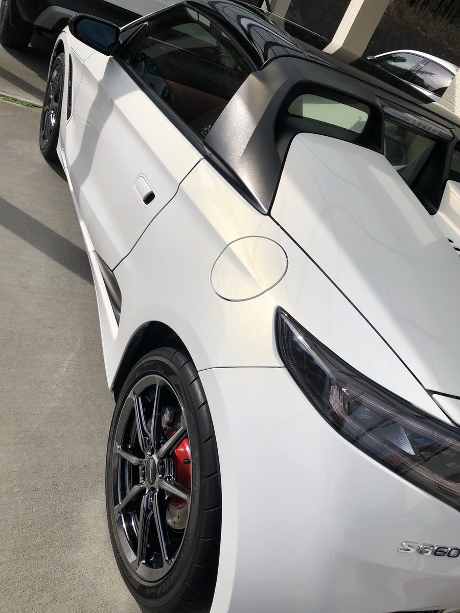 use_2000's tweet photo. 寒いけど洗車出来ないほどじゃないから洗車
日向にいれば全然寒くなかった
#S660
#ModuloX https://t.co/tEFeRglKv7
