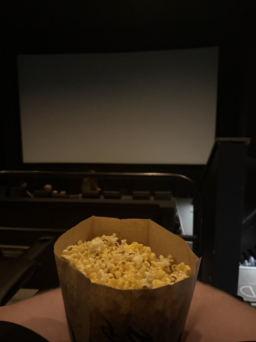 will_abts's tweet photo. Now seated for #IronLung https://t.co/Cx8RTwTYGW