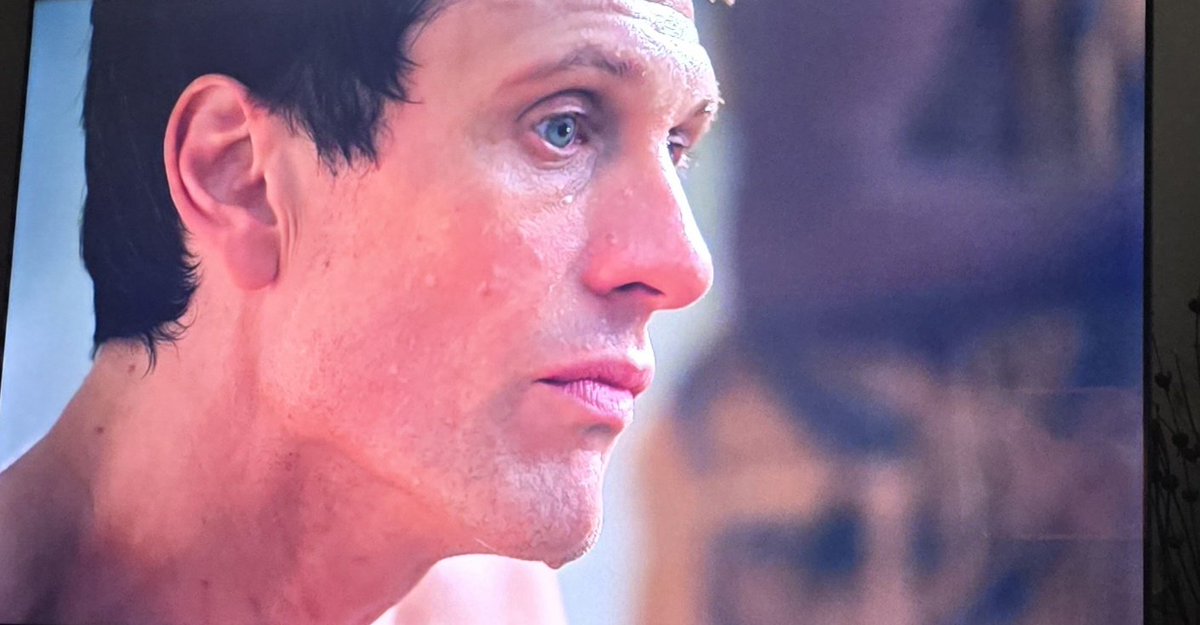FranciscoHunter's tweet photo. Es idea mía o es la voz de @renegarciaactor en la temporada 4 de Spartacus ??? https://t.co/GsWuM0fuFU