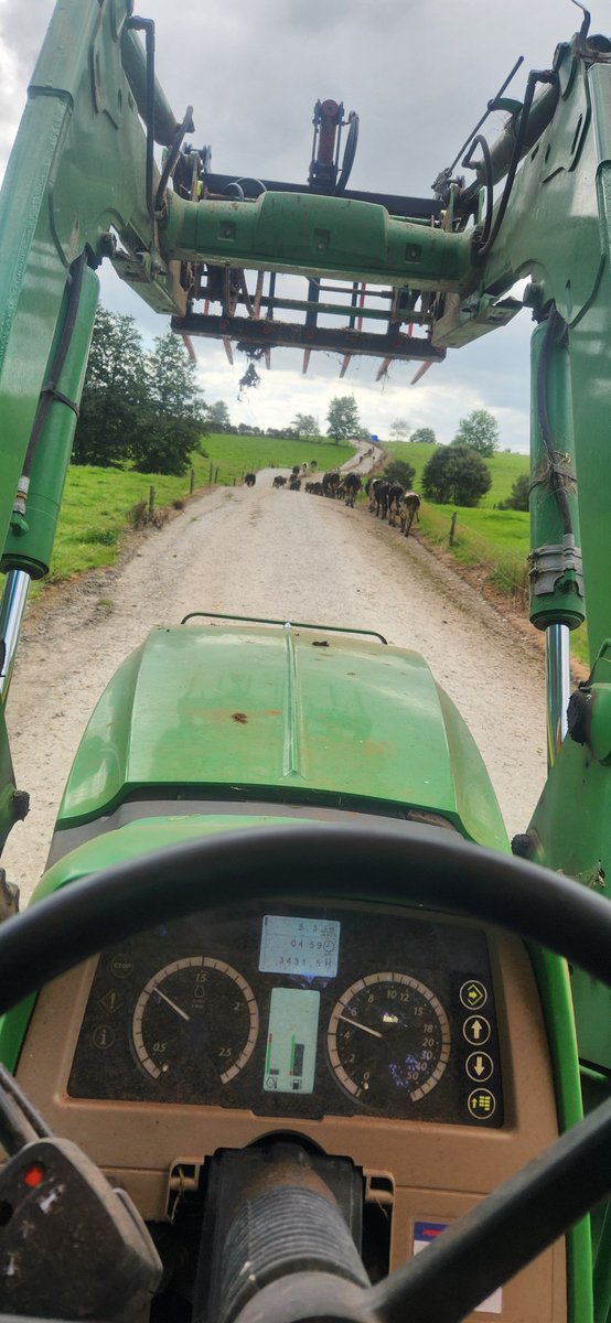 FleetShawn's tweet image. Most boring part of the day
#farmlyfe