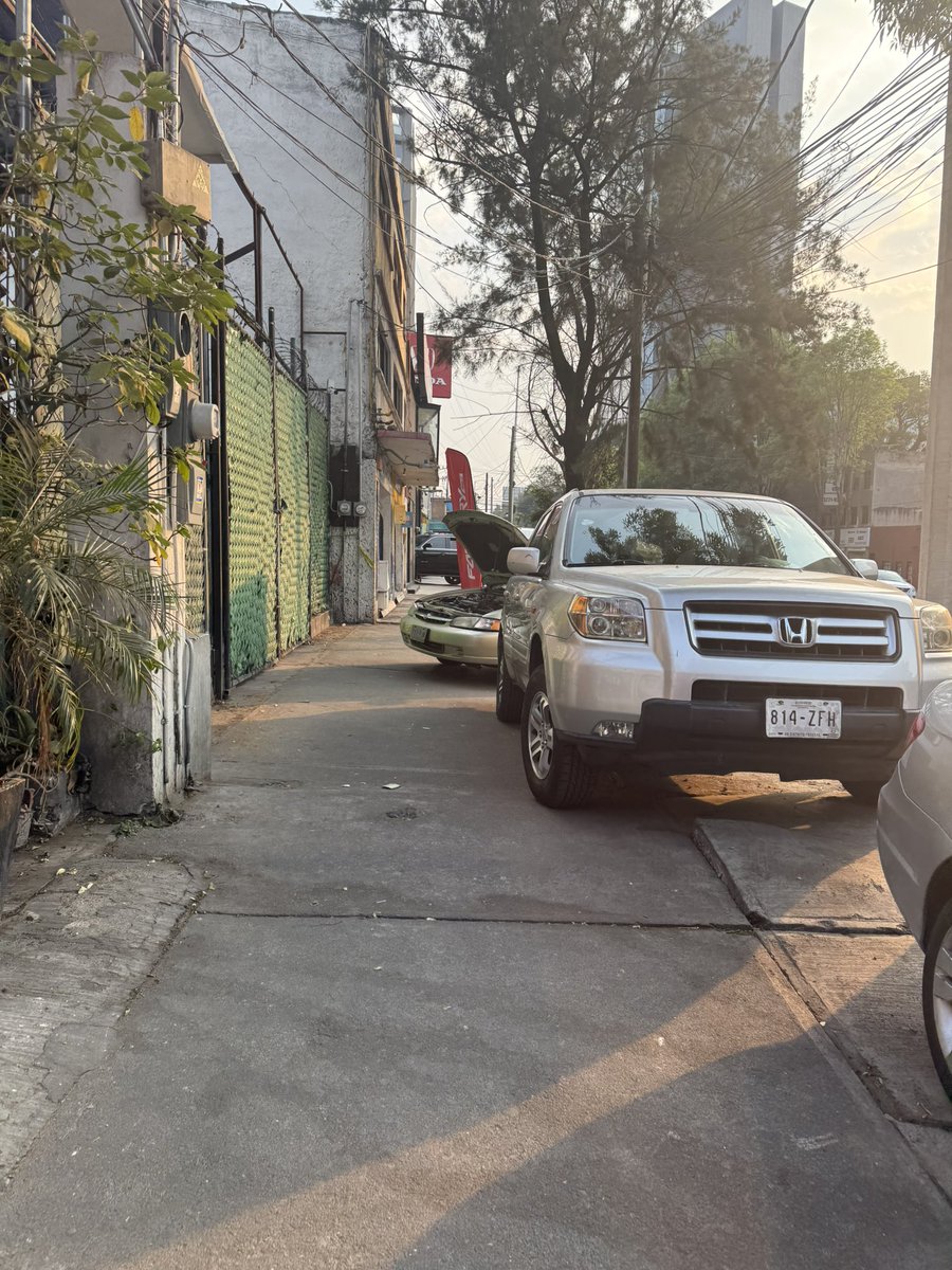 Col. Guadalupe Inn tweet media