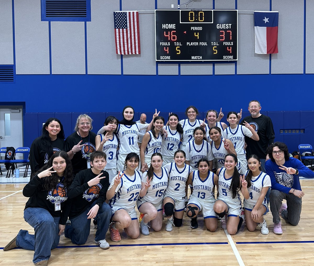 ON TO THE NEXT 🐎🏀

Top Scorers:
🏀 Jeyra G. - 19 pts
🏀 Elena B. - 11 pts
🏀 Brooke G. - 4 pts
🏀 Teresa H. - 4 pts

Heart. Hustle. Mustang pride.

#LadyMustangs 
#MustangPride 
#PlayoffRun