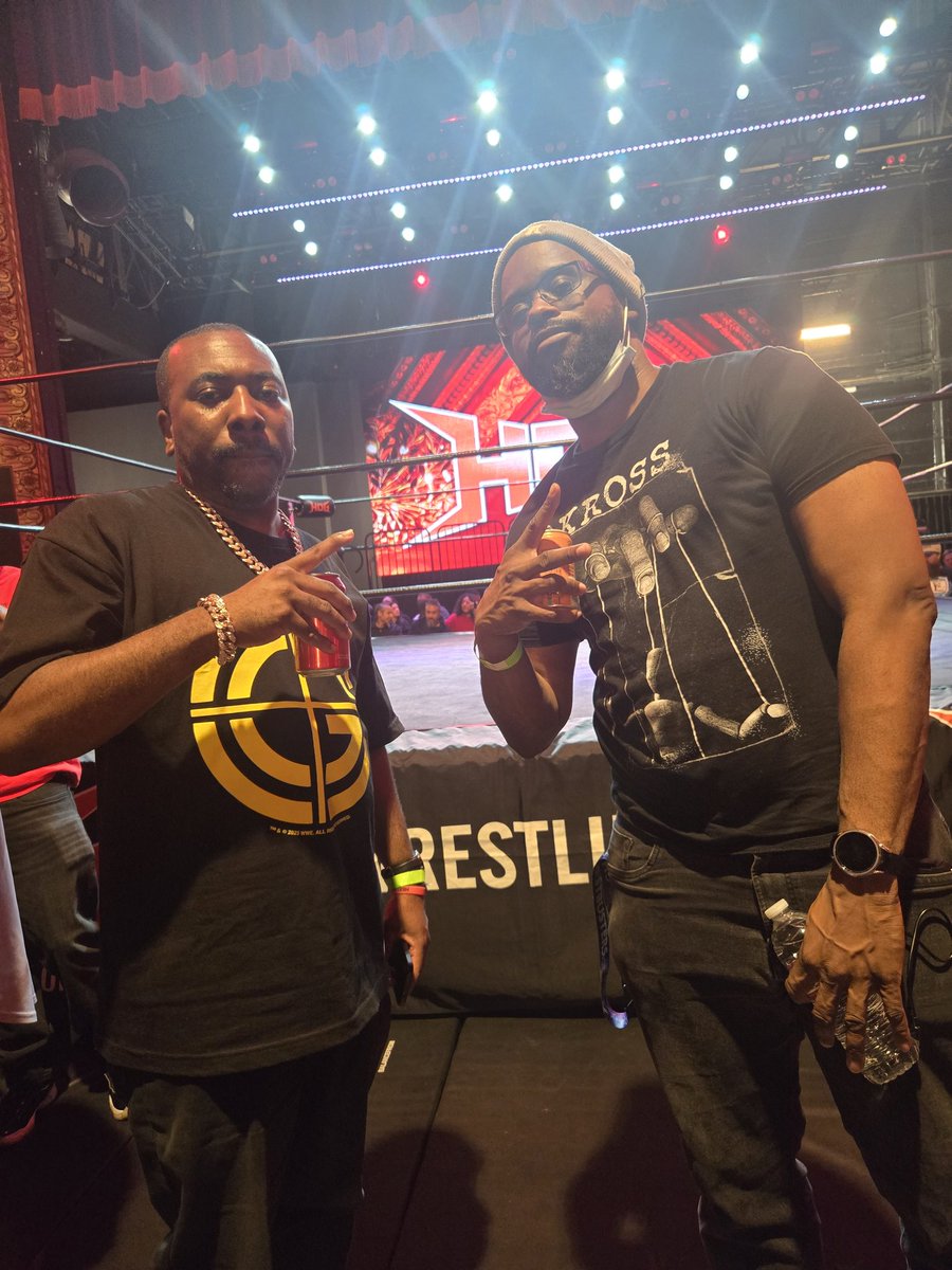 S4UWrestling's tweet image. 2 of the best in the west live for @HOGwrestling  we ready to see our peoples @Zillafatu and @ShotziTCB live!! #HOG #DTLA #ccn #fab4