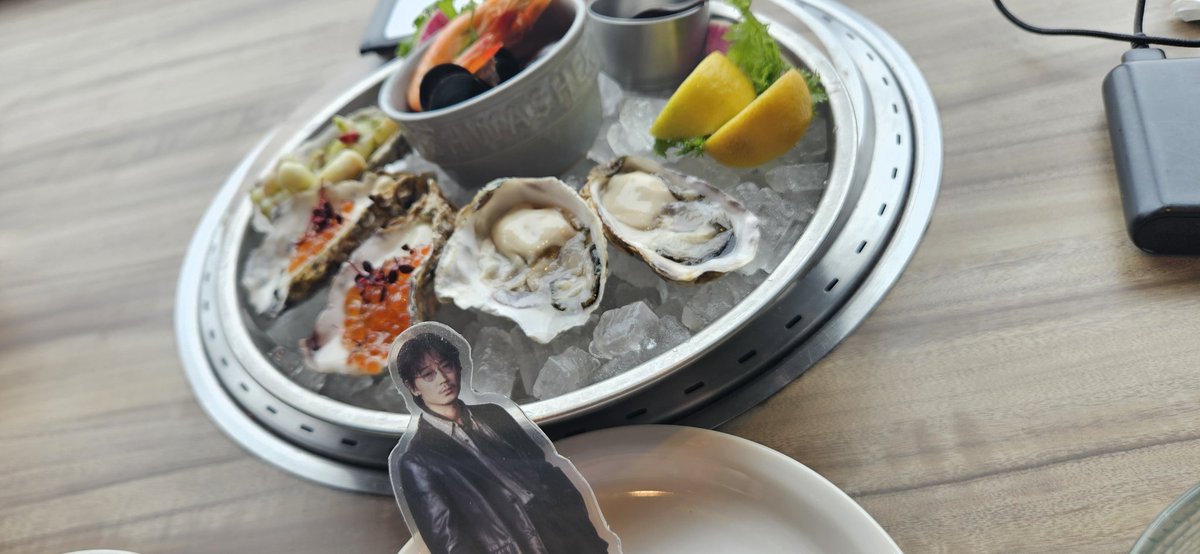 datekuri's tweet photo. オイスター‼️‼️‼️‼️‼️🦪🦪🦪🦪🦪🦪 https://t.co/hi0leqAQfu