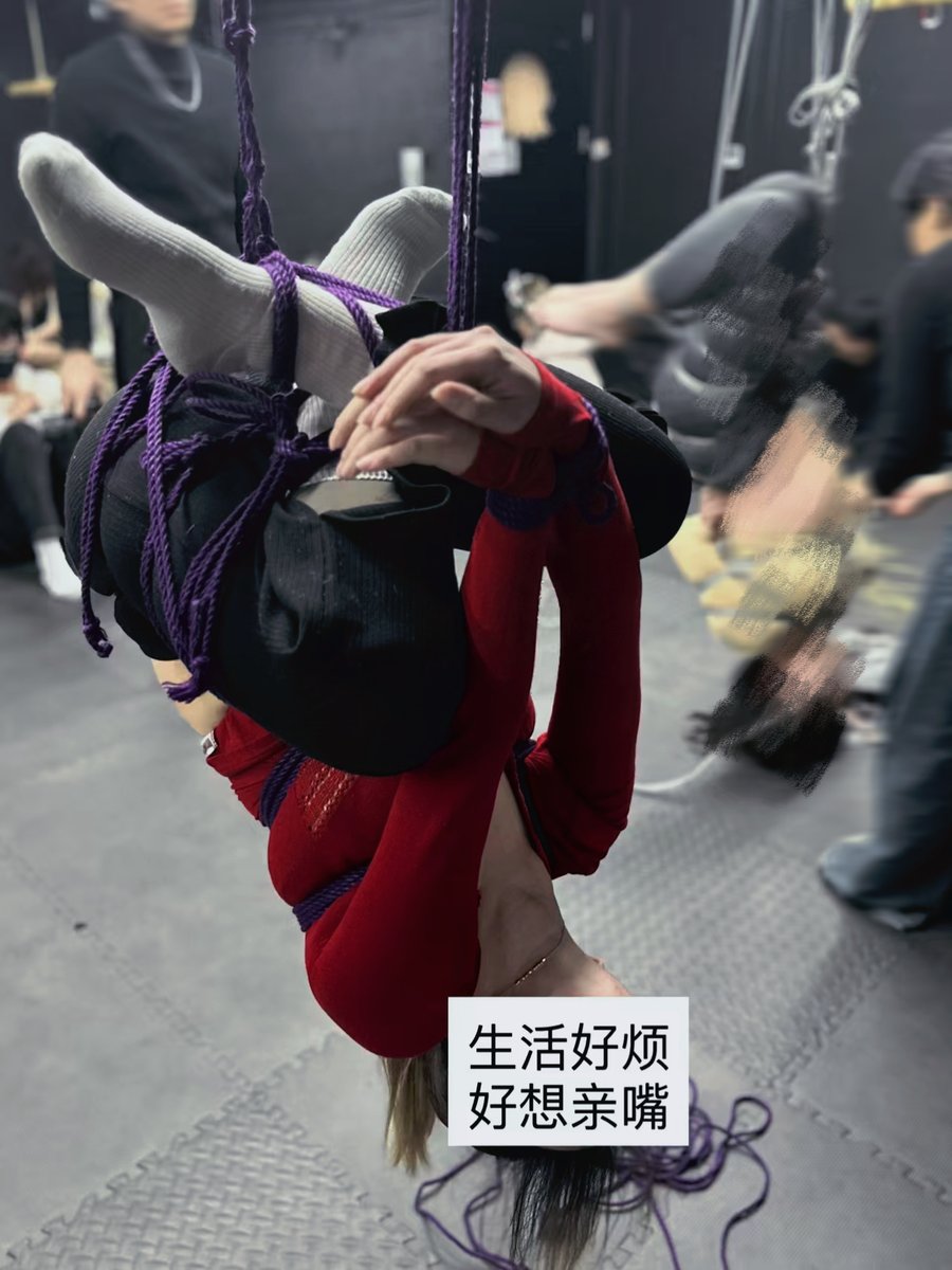 打坐🧘 
🪢：<a href="/Qu6iR/">你长得那么好吃MMMMMM</a>
🐱：<a href="/Kamiller0759/">支支</a>