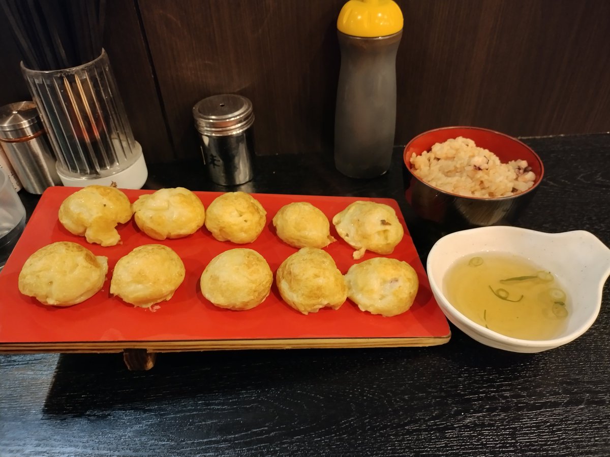 うまいのは間違いない
玉子焼きというなの明石焼き
@明石魚の棚