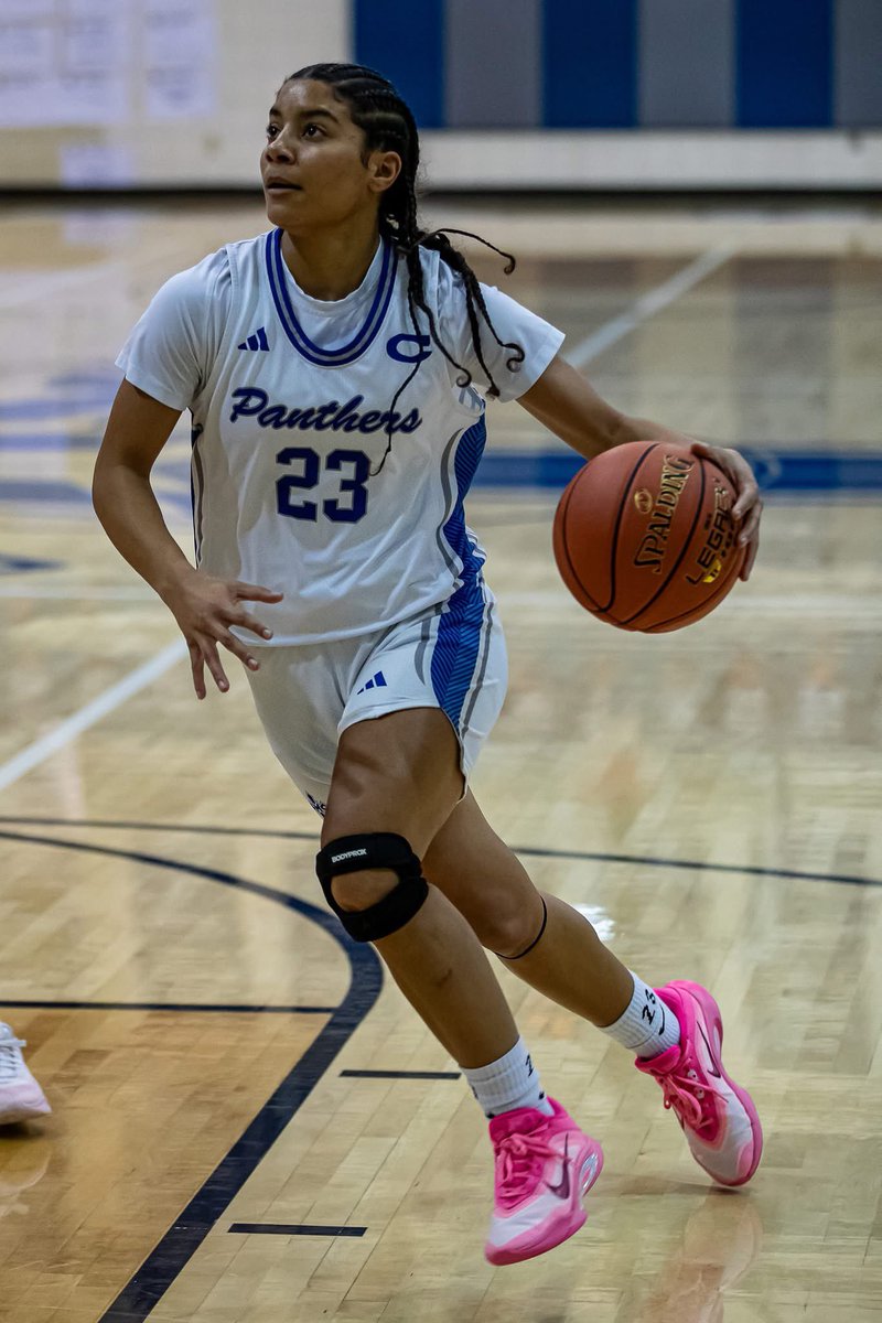 smc_girlsbb's tweet image. A record breaking night for Jakayla!broke the school record for career points at 1785!