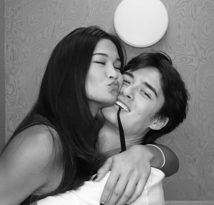 vsgyaki's tweet image. FIFI AND JARED OMG ANG LALA NG FACE CARD NG MGA JOWANG ‘TO 😩🔥