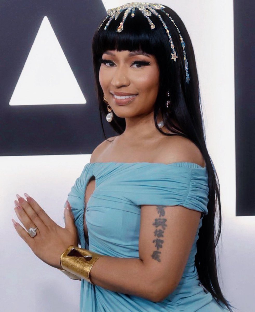 “I dont gotta talk, The Lord defends me. I watch them all for going against me…”

Nicki wins again 🩷🩵