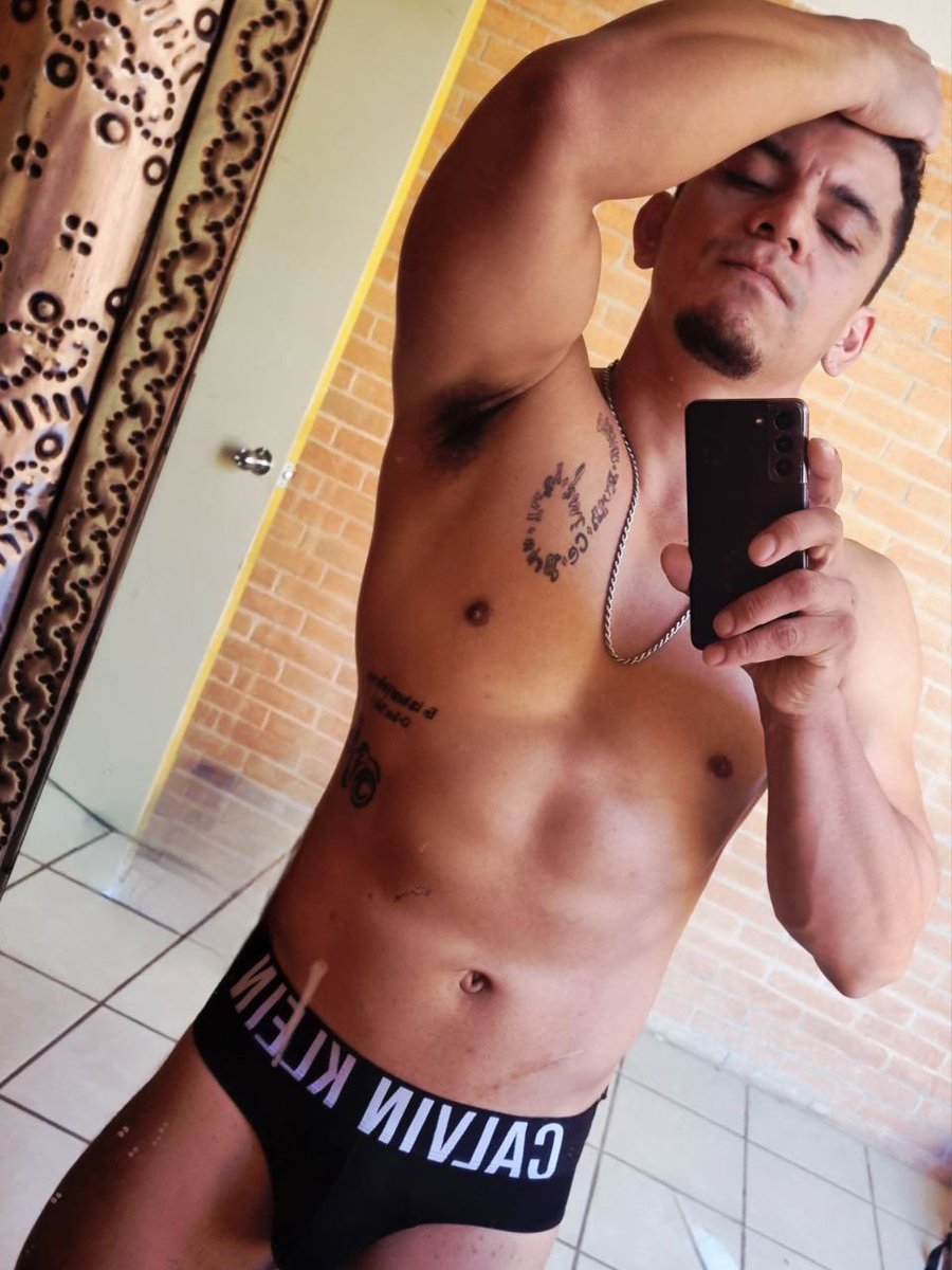 DanielEkAE's tweet photo. #ThroughTheMirror https://t.co/zPcs6OHL0O