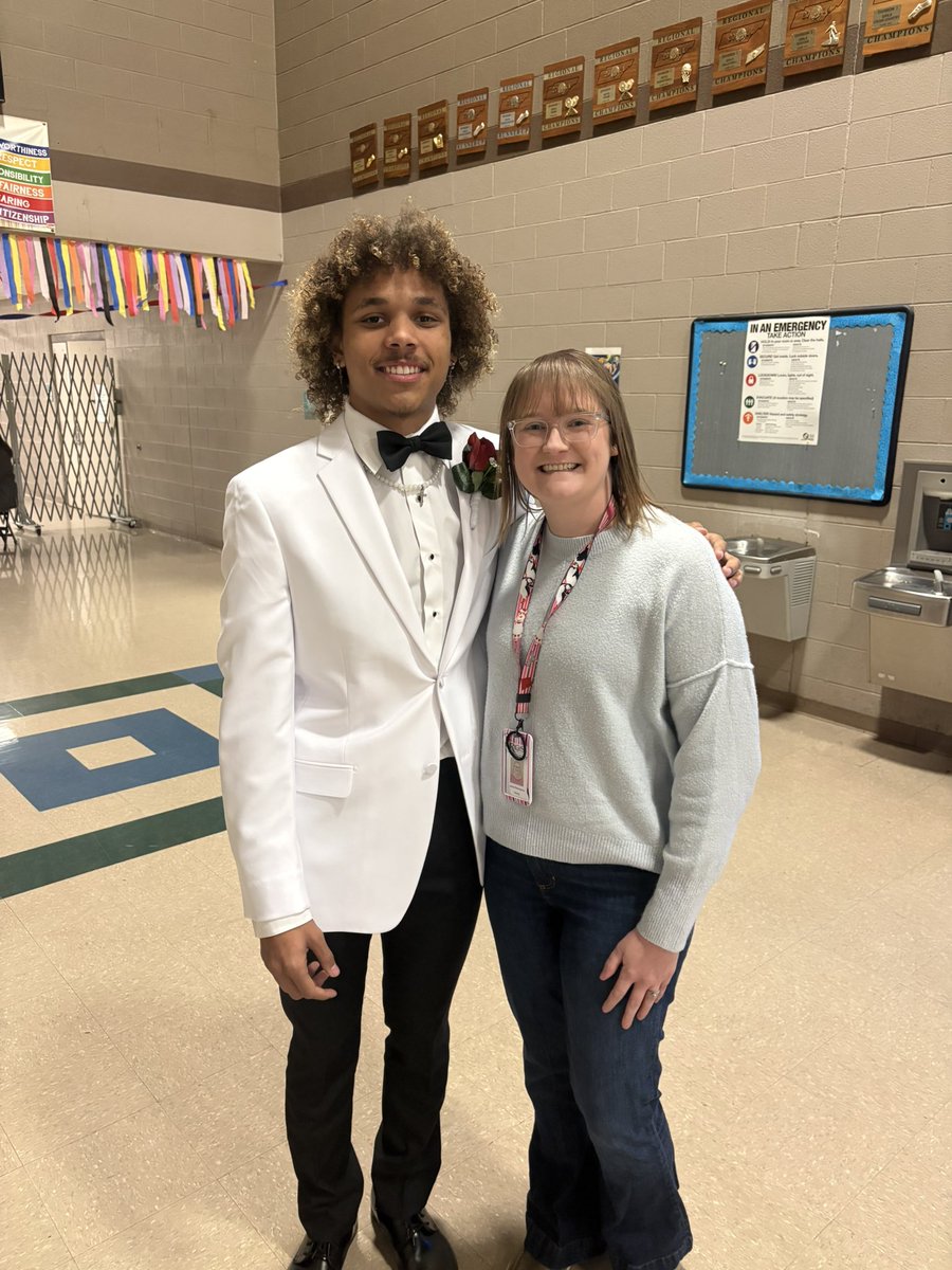 Mrs. Pendergrass Ag tweet media