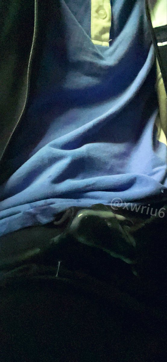 xwriu6's tweet photo. 以前自己是S，能玩谁就玩谁。
现在呢，每天就穿精液校服、戴项圈、跪着闻到精液味就高潮， 一调教我就流水，大肉棒插嘴进来就…
伪S没了，只剩贱狗一条。
主人别停……继续把我毁彻底吧，我上瘾了，回不去了🥵
#伪S #贱狗 #调教 #雌堕 #SM #校服 #精液 #项圈 #M奴 #R18 https://t.co/c8CCEB1T7l