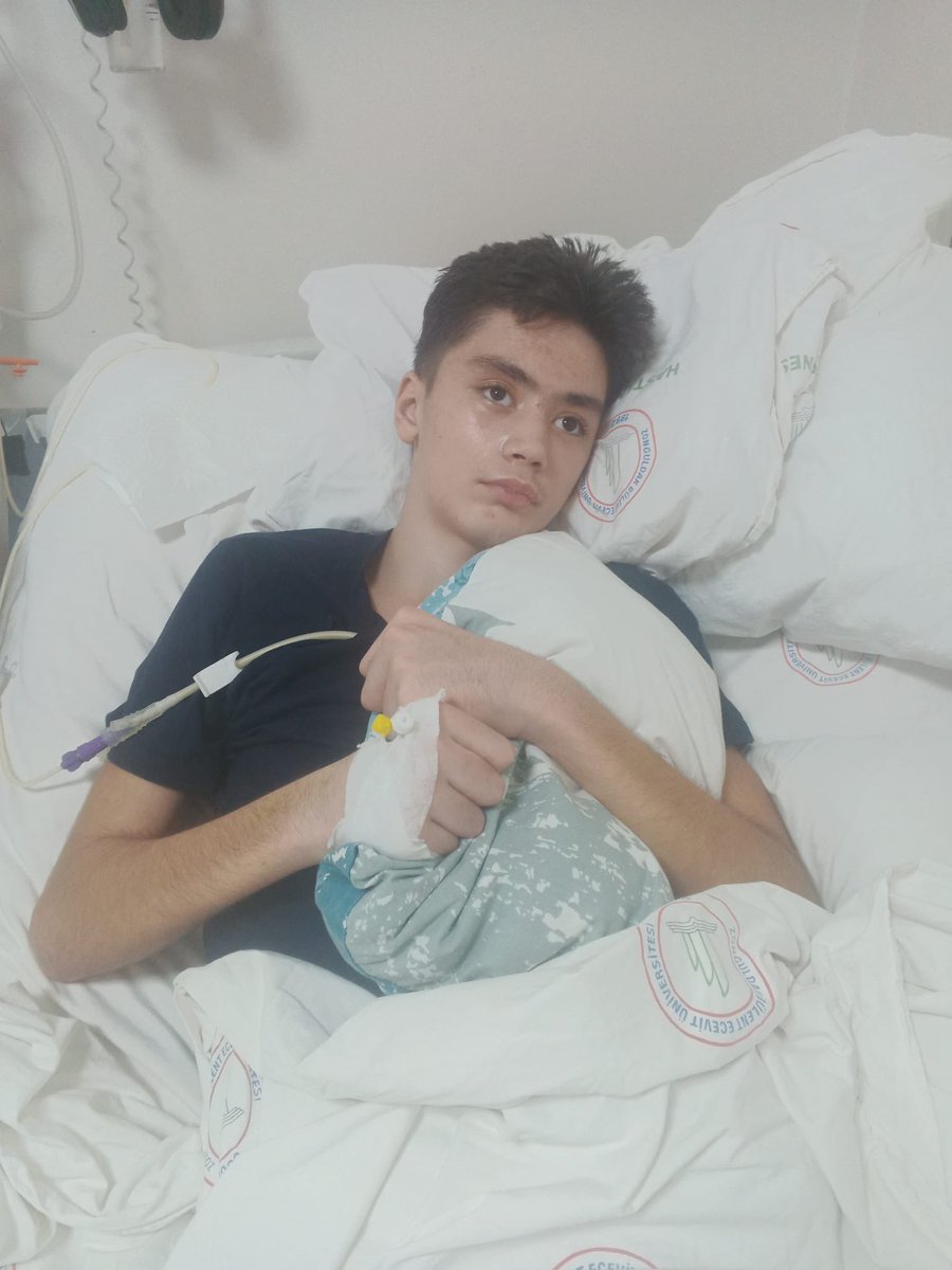 Bugün çok güzel bir gün  Murat Duhamızı<a href="/Murat_Duha67/">murat_duha_icin_adalet</a> İstanbul’a getiriyoruz şu anda ambulansla yolda  Allah kısmet ederse akşam yanına gideceğim tedavisi için elimizden tutan bize destek olan çocukların koruyucusu güzel kalp sayın vekilimize sonsuz tesekkürler <a href="/pervintuba/">M P Tuba DURGUT</a>