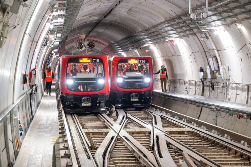 actufr_lyon's tweet image. 🔴 ALERTE INFO
Le projet de super-métro de @V_Sarselli et @JM_Aulas : une ligne entre l'Ouest et l'aéroport passant par le centre de Lyon à Bellecour, la Part-Dieu et l'est lyonnais
➡️ l.actu.fr/Rbm4