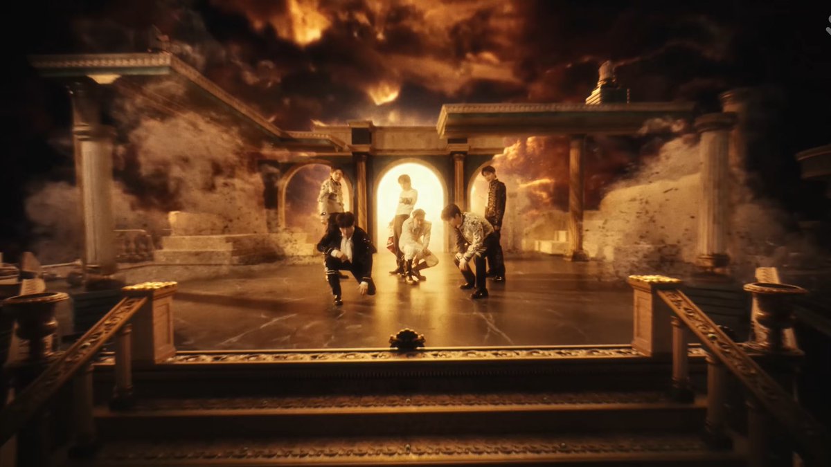 tcnlu_'s tweet image. เอ็มวีเท่สะใจมาก คัมแบควงในรอบหลายปีซีจีระเบิดระเบ้อจริง ท่าเต้นโคตรโหด ไม่แปลกใจทำไมเอ็กโซมันอยู่ห้องซ้อมกันทั้งวันทุกวัน ฮือ เอ้าฟิต โปรดัคชั่น ท่าเต้น ควรค่าแก่การรอคอยจิงๆ รักเอ็กโซ 😭🩷