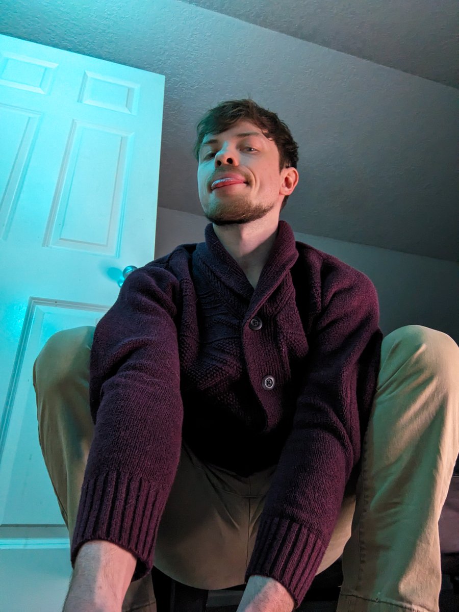 fox fawks tweet media