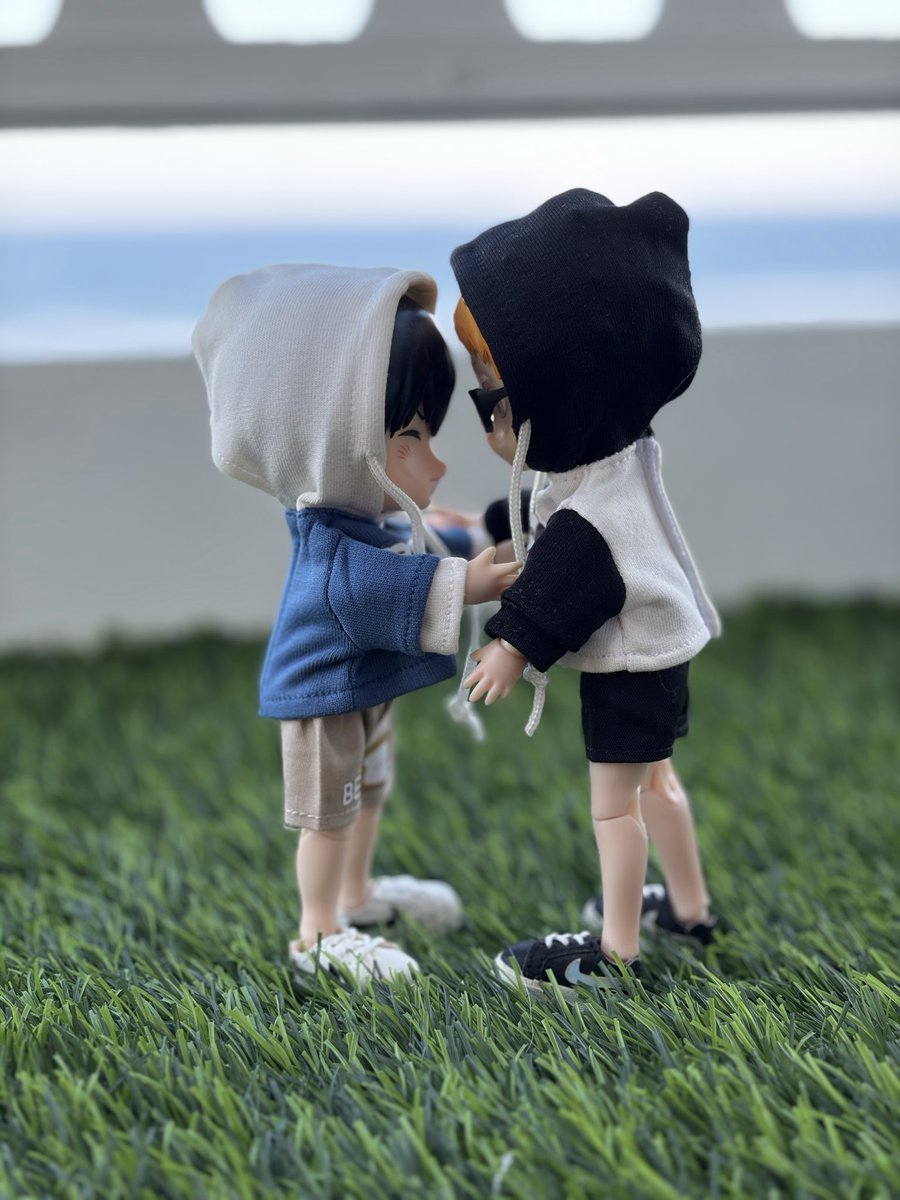 tsukikagelily's tweet photo. may nakita akong naglalandian sa sendai park #tkkg #tskkg #tsukikage #月影 https://t.co/SEQafsua13
