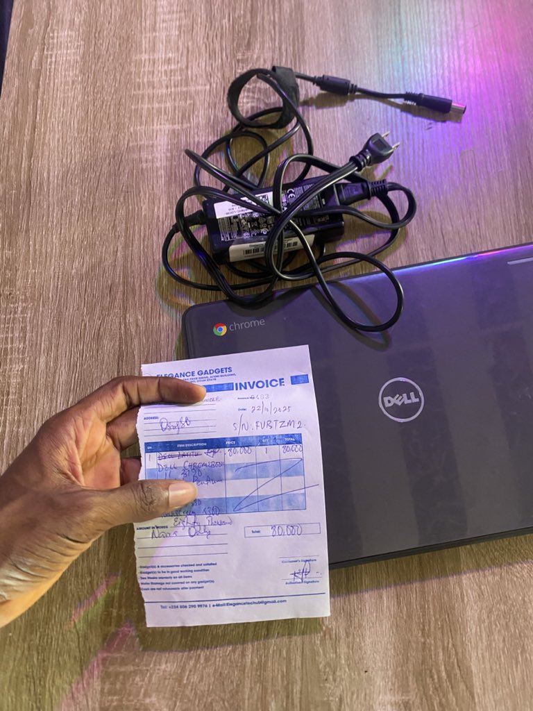 joesteve__'s tweet image. Help me sell this Cheap Laptop...
It's just ₦80k... Yes, you heard that right. 

Dell Chromebook 3189
4GB RAM; 
32GB SSD (Expandable with SD Card).
Touchscreen, Convertible. 

I have them available in good numbers. 

We waybill nationwide.
Order: wa.me/message/FJKWZB…