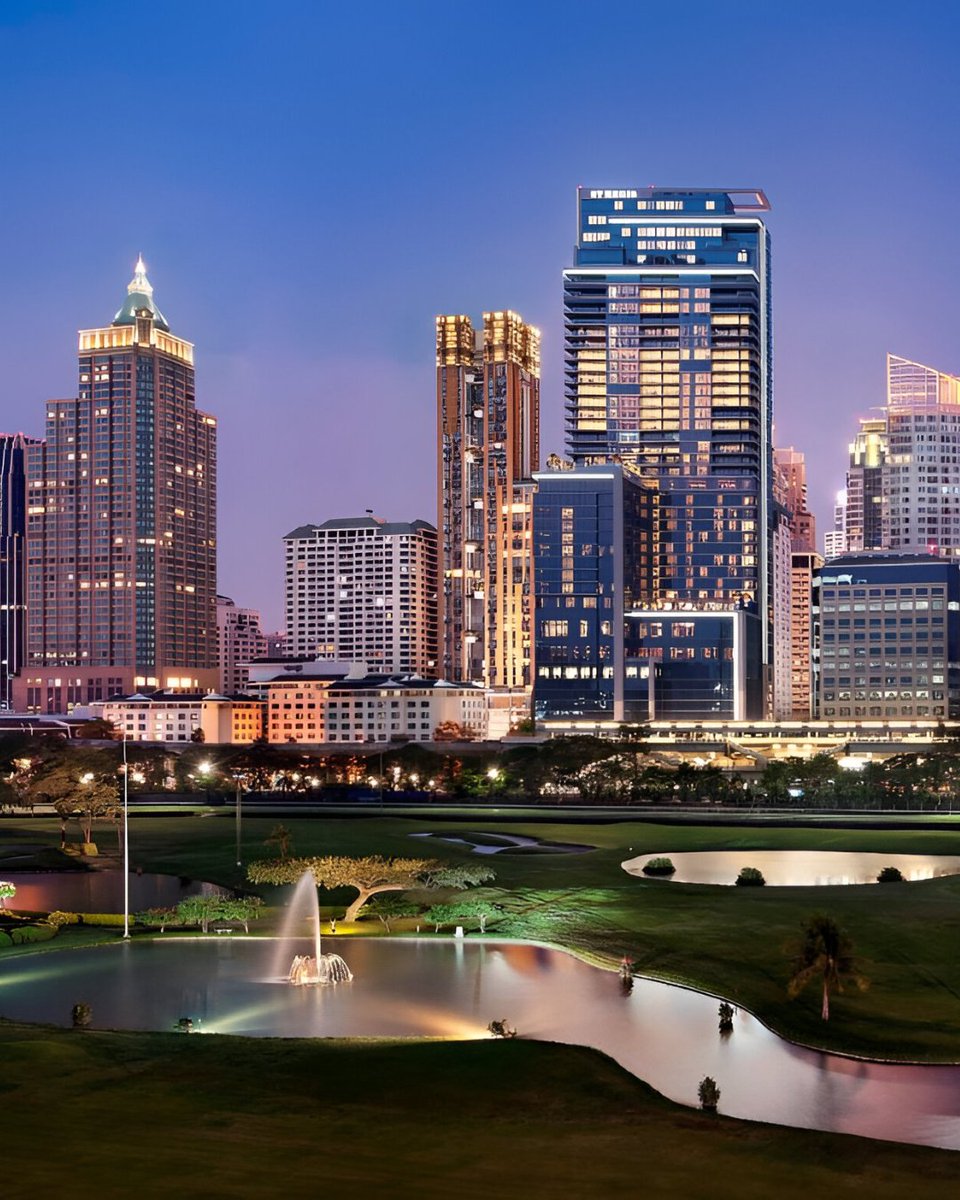 Fancy a luxury stay right in the heart of Bangkok? ✨

The St. Regis Bangkok blends elegant rooms, skyline views and iconic 24-hour butler service with easy BTS access for effortless city exploring. 🌆

👉 Plan your trip today: bit.ly/3NDdeUI 

#stregisbangkok #thailand