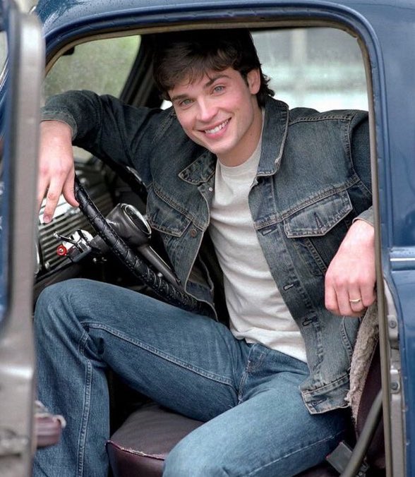 clarkarchive's tweet image. 