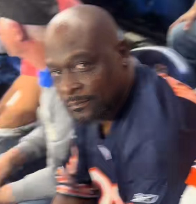 shitpostsforall's tweet photo. @LionsSyndicate Bears fans seeing this post😭 https://t.co/SLF505IhPC