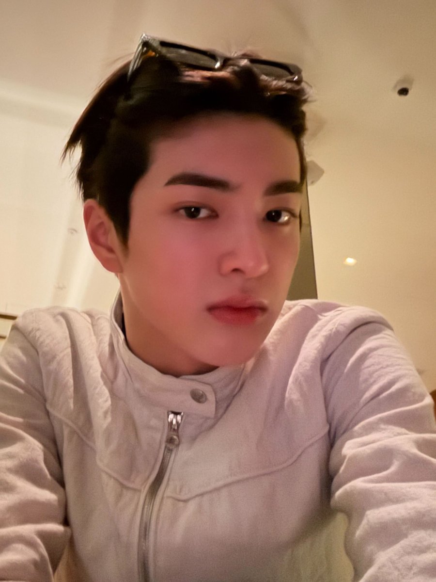 zhaoyufancokr's tweet image. [260119] Keonho weverse posts

my second home
LA

#KEONHO #건호 
#CORTIS #코르티스