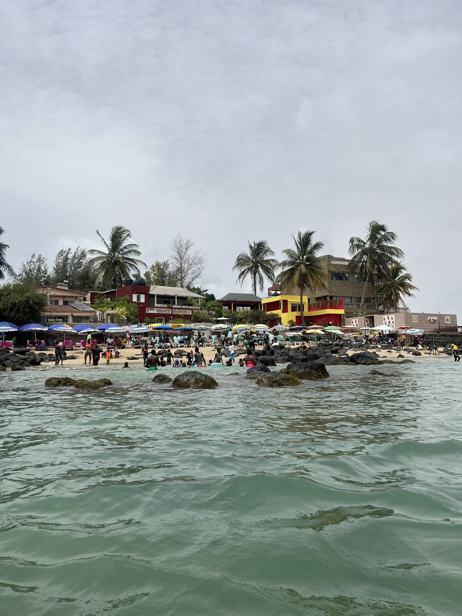 3thna's tweet image. MDRDRRR bah comme toujours quoi??