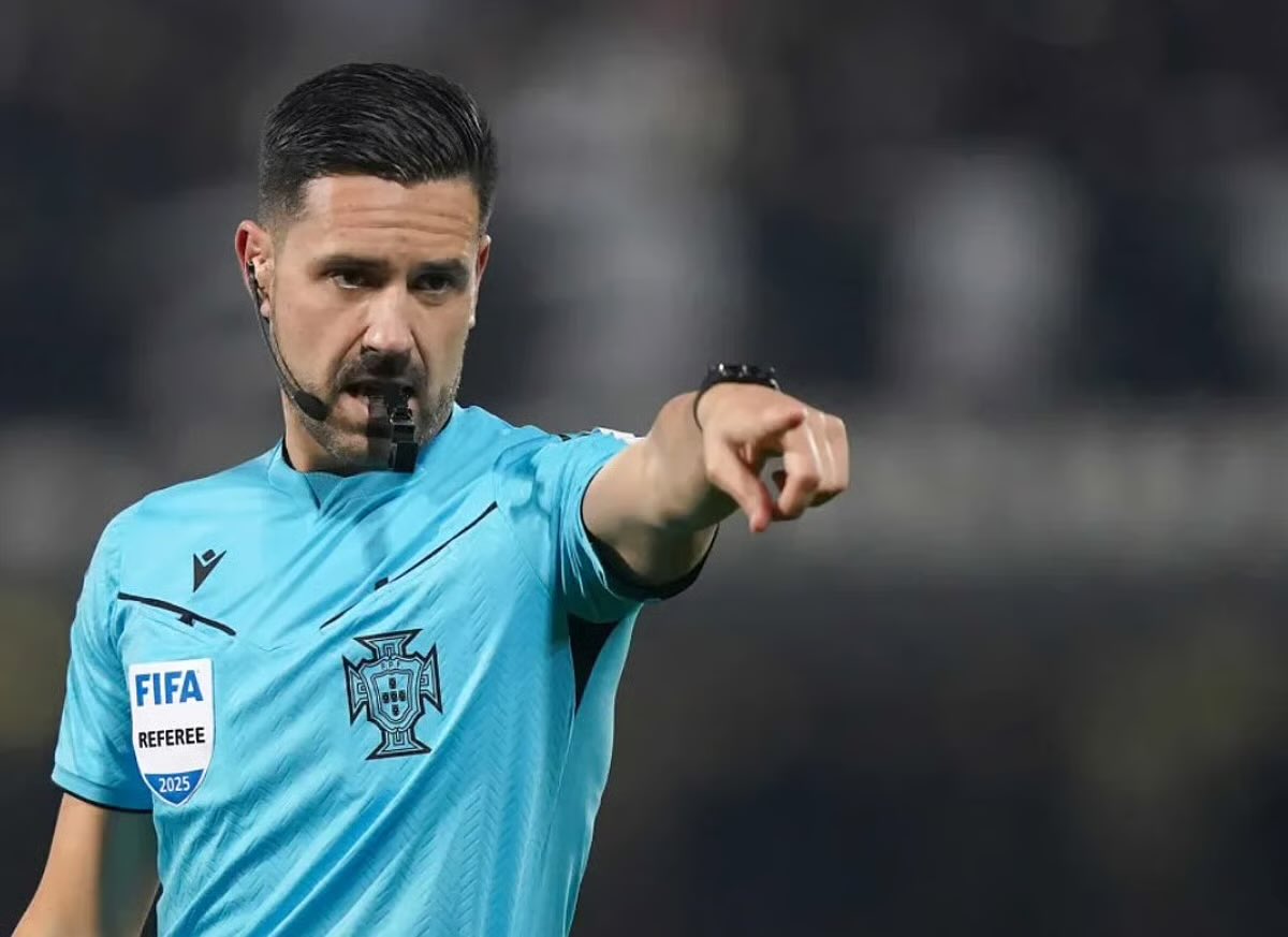 Histórico do FC Porto quando o árbitro é João Gonçalves (AF Porto):
9 jogos
9 vitórias

Histórico do Benfica:
9 jogos
6 vitórias

Histórico do Sporting:
7 jogos
4 vitórias