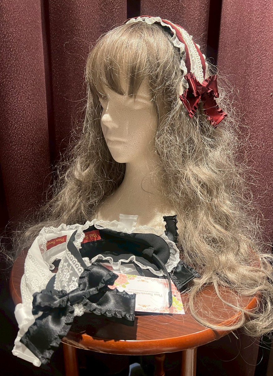 ATELIER PIERROT ピナスイートコレクションアイボリー　エプロン Pina sweetcollection／ティアードフリルエプロン （梨地アイボリー