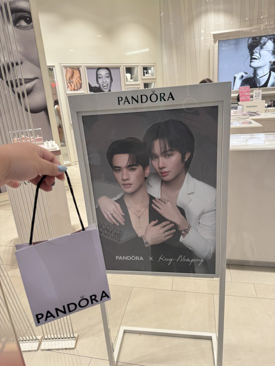 Supporting my babies 🤧🤧🤧

#PandoraxKengNamping