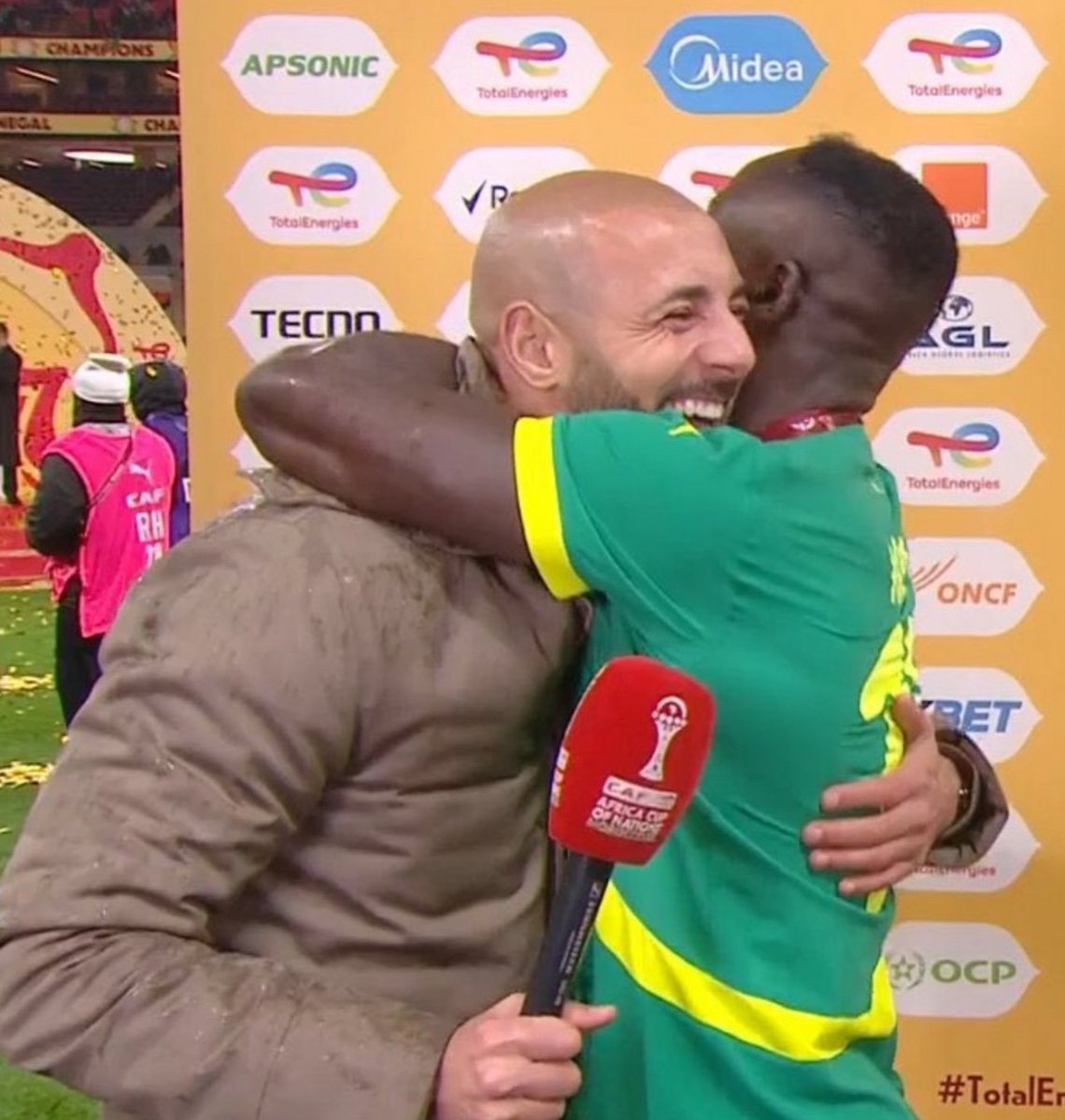 33rw2's tweet image. اخ ياقلبي مسوي لحق عليه يعني🥹🥹🥹🥹🥹🥹🥹🥹🥹🥹🥹