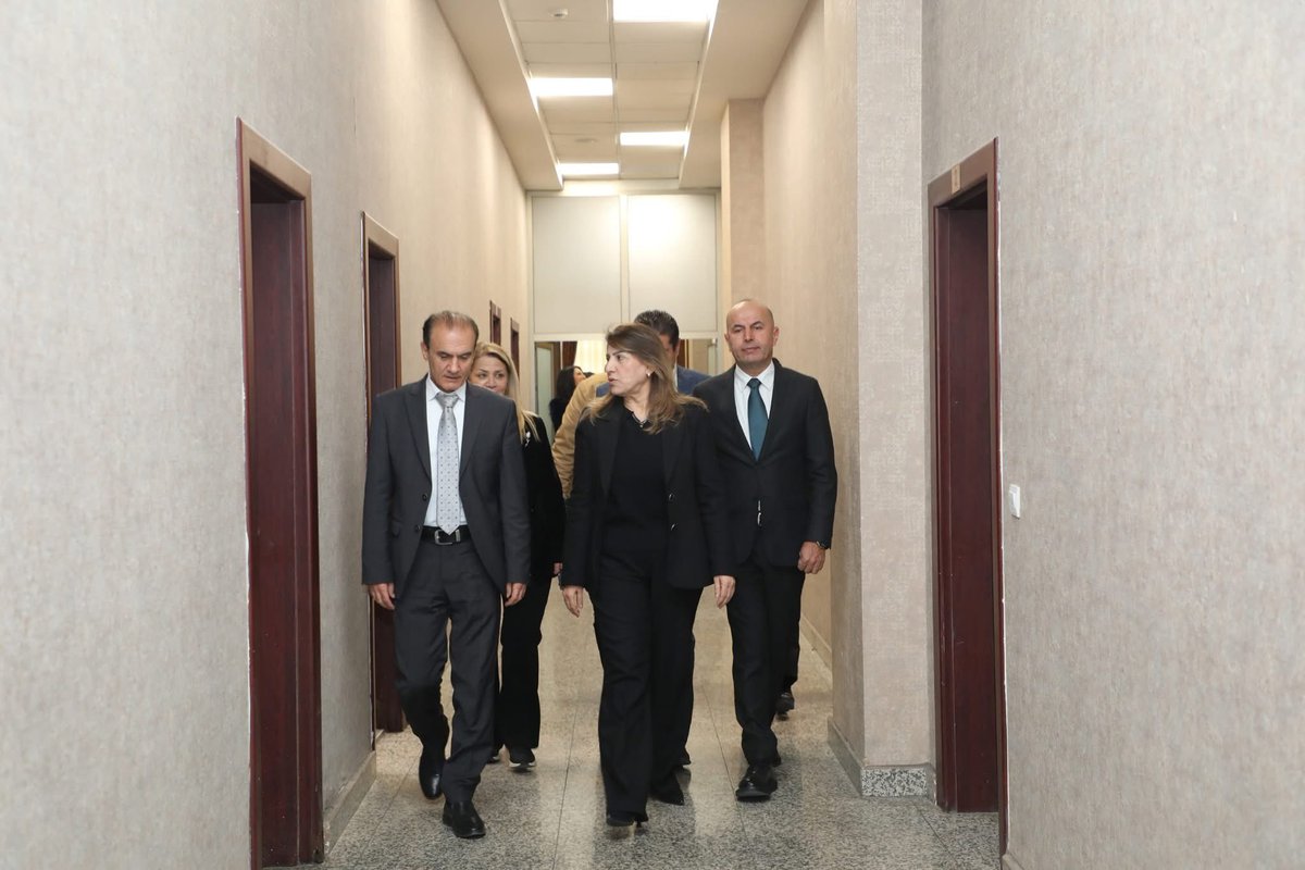 HighHcwa's tweet photo. @DrKhanzad, Secretary General of the #HCWD accompanied by the delegation, presented flowers and congratulatory messages to the Kurdistan Media Agency, #KMA always supports the policies of the #KRG and the #HCWD, for equality and #women's rights. https://t.co/Bynle1b1ou