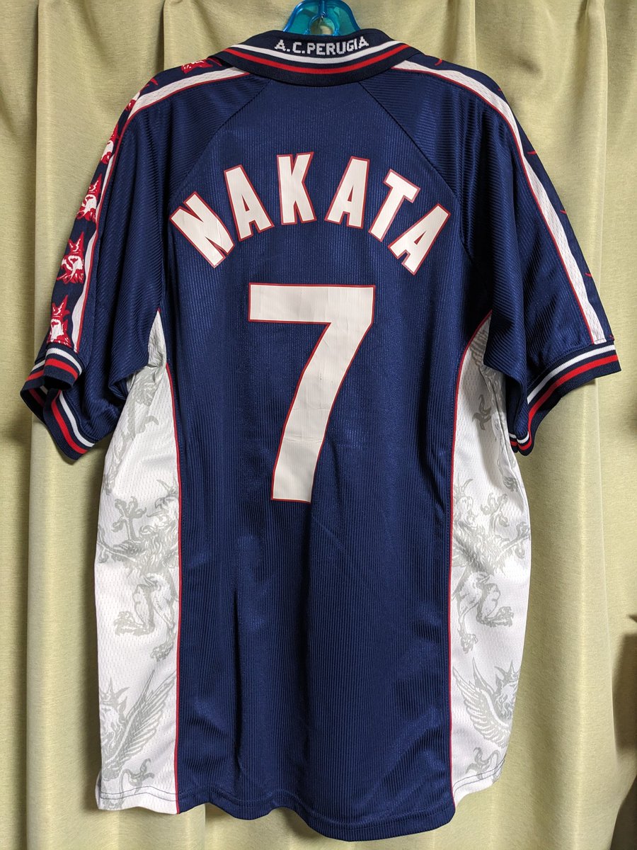 2026年購入したユニフォーム17枚目 1999-2000 ペルージャ (3rd) 中田
