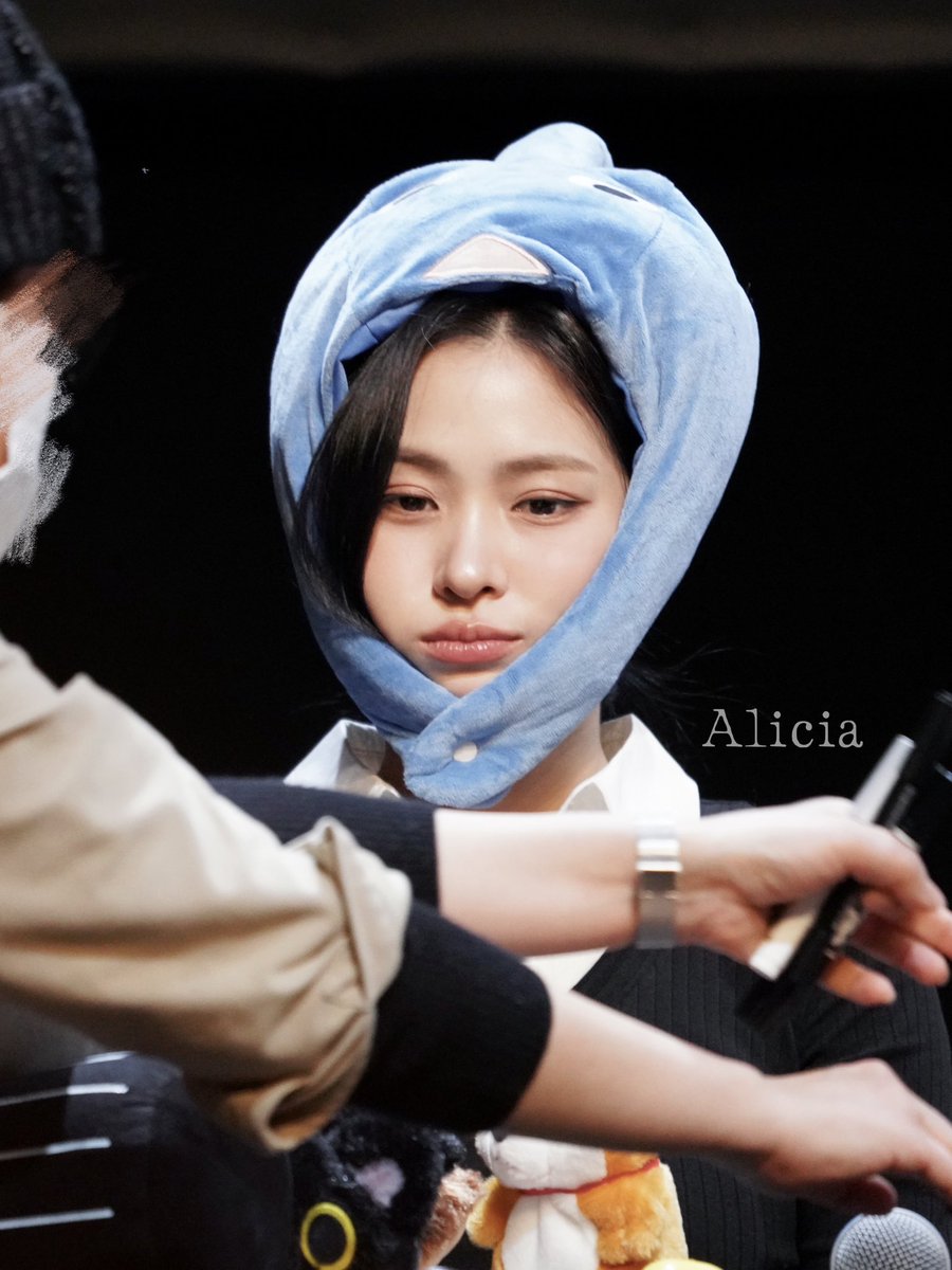 250118🩶🍡
#RYUJIN #류진 #ITZY