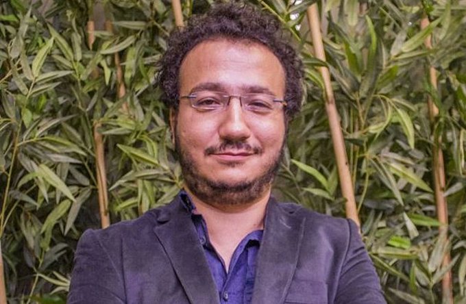 onedio's tweet photo. Oytun Erbaş: 

“Türk dizileri denetlenmeli; senaryoları incelenmeli, rap şarkılarının sözleri değiştirilmeli.

Bunlar toplumu çökertme sanatıdır.” https://t.co/XCNpgeRxhS