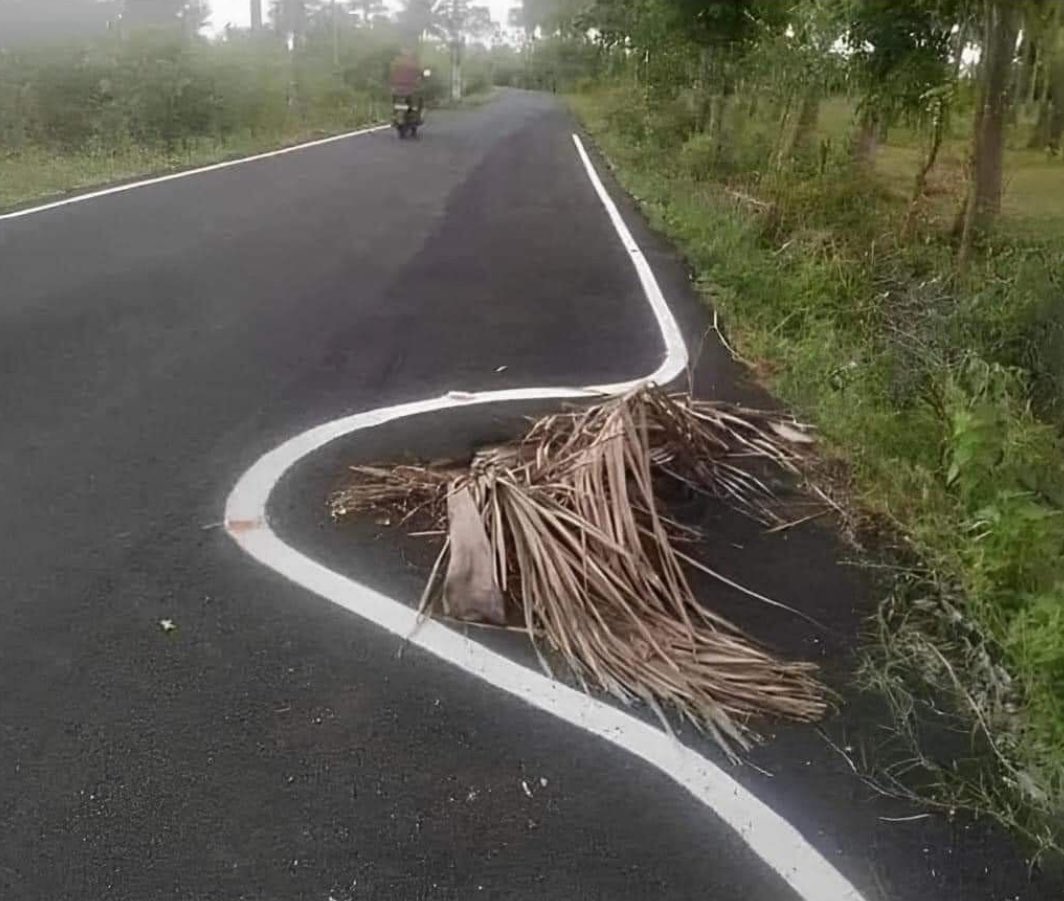 XBig30's tweet image. My job is to paint. Cleaning is another department's job