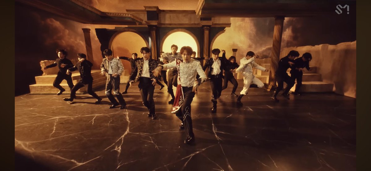 kokokbop's tweet image. EXO IS BACK!!!!!!!!!

EXO KINGS ARE BACK
#EXO_CROWNOutNow
#StreamREVERXE #EXO_REVERXE
@weareoneEXO