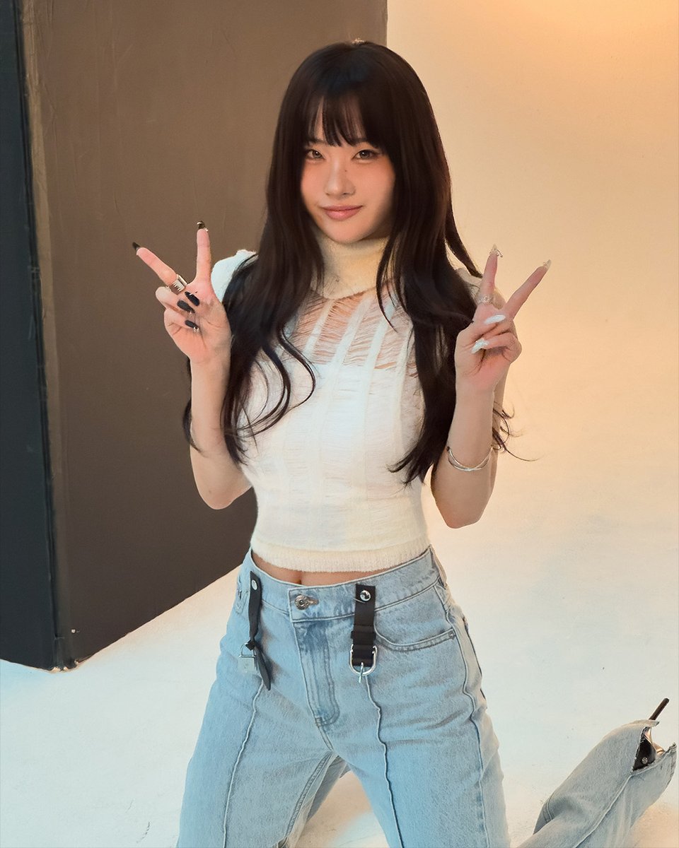 ysysupport's tweet photo. [📸] 260119 YSY in hiipe_princess new update 

"Official Profile Behind 1️⃣"

#YSY #하입프린세스 #HIIPE_Princess #ハイププリンセス https://t.co/cTFKpnvYq8
