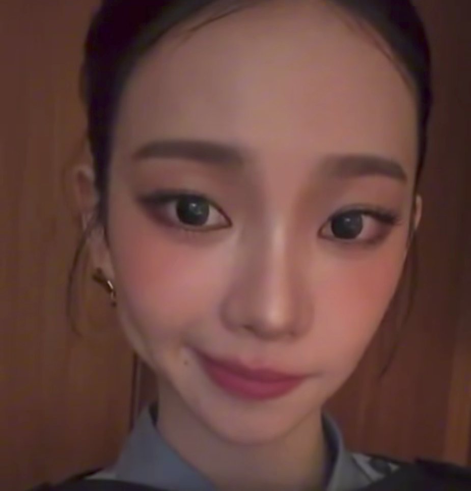 _bluustar's tweet image. 😺