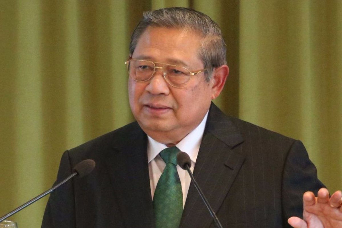 iPopBase's tweet image. Former President Susilo Bambang Yudhoyono issues a statement as he warns of a possible WW3 amid current geopolitics:

“Tiga tahun ini, saya mengikuti perkembangan dunia. Terlebih dinamika global bulan-bulan terakhir ini. Sebagai seseorang yang puluhan tahun memperhatikan dan…