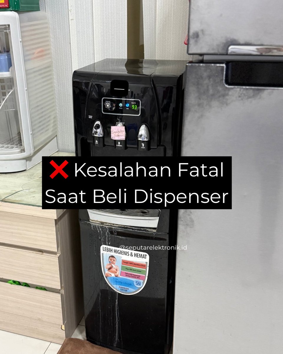 SEPUTARELEKTRO's tweet image. Dispenser itu nggak cuma soal panas dingin.

Ada galon atas, galon bawah, bahkan duo galon.
Ada yang kompresor, ada juga yang non kompresor.

Salah pilih?
Ribetnya tiap hari 😅

Jadi sebelum beli, jangan cuma lihat harga atau model.

#seputarelektronik #tipsrumah #dispenserair