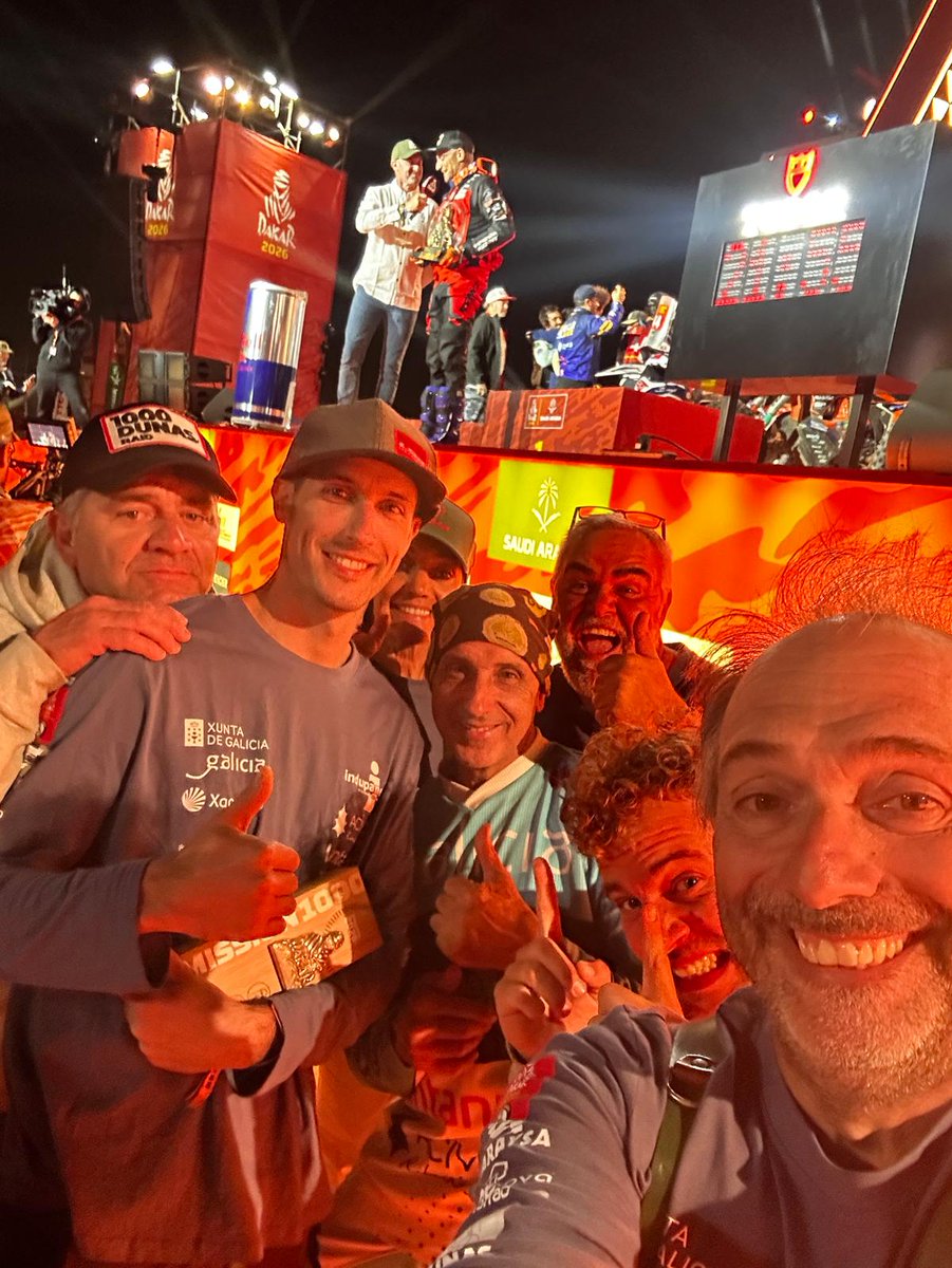 DavidNHD2023's tweet photo. Nuestras caras lo dice todo, ganamos en motos eléctricas Fran Gómez grande, gracias a los patrocinadores. Euforia desatada en el equipo. #galicia
#Dakar2026
Yambu@grupolantania @Pombofotografo @dakar https://t.co/LKUh9hXvbN