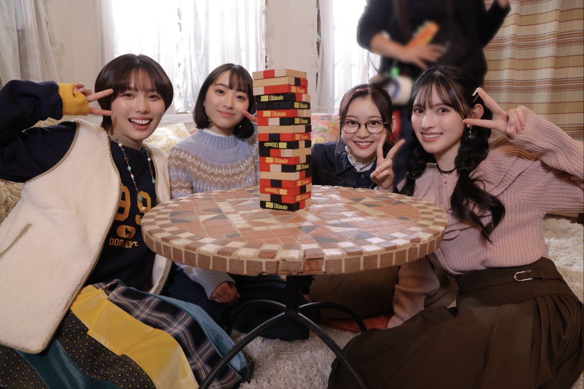 •.\ #今日もカレーですか？ /.•

˗ˏˋᴄᴜʀʀʏ ᴏғғ-ꜱʜᴏᴛ📷ˎˊ˗

✐☡TVer見逃し配信は23:59まで⌯૩ 〚tver.jp/episodes/ep09u…〛

U-NEXT、PrimeVideoでは
引き続き、お楽しみいただけます🫶

たくさんのコメント、ありがとうございました🍛

#田牧そら #秋田汐梨 #鈴川紗由 #菅田愛貴