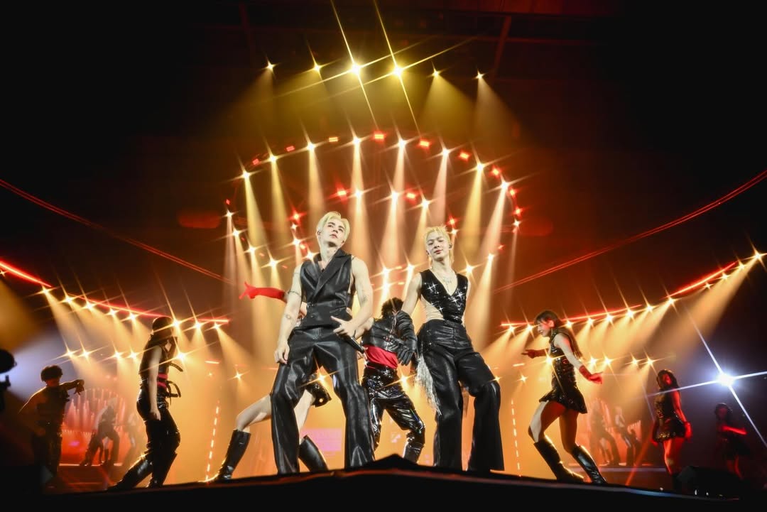 woainewofficial's tweet image. 【☁️📷】
 ©️ ig : harlemshakebkk
 🗓 : 18.01.2026

𝑷𝒆𝒓𝒇𝒆𝒄𝒕 ✨️

ZEENUNEW 2ND CONCERT
#ZNNCrazyInLoveConcert

— @CwrNew ♡
#NuNew #NanaNu