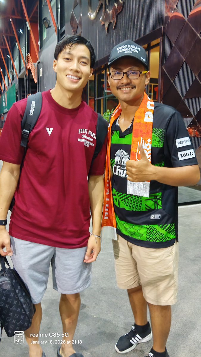 FT: Dragons 1-0 Swatcats, nitty gritty but jod done - Up the Dragons 💪 🐲🧡

Ratchaburi are in 2nd place with 35 points. 

What a time to be a RBFC fan, we are flying high. Still in the FA Cup and ACL 2. 

#RatchaburiFC #TheDragons #RBFC #ThaiFootball #บอลไทย