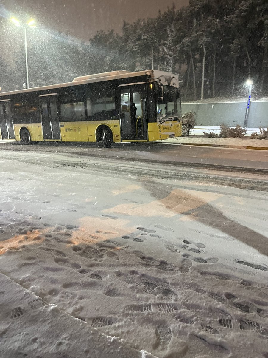 Ayenn gerekli önlemler alındımzart zurt yollar full bem beyaz yapacağınız işe tükirim
