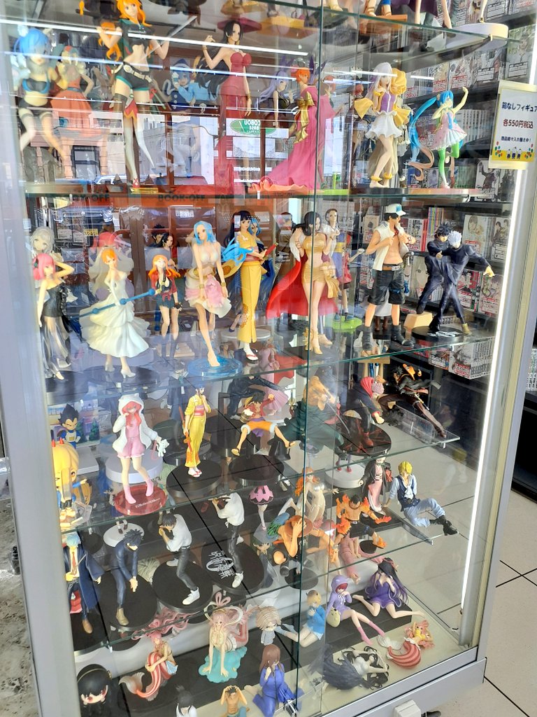 たくさんの箱なしフィギュアをお売りいただけました🎵 各、税込550円